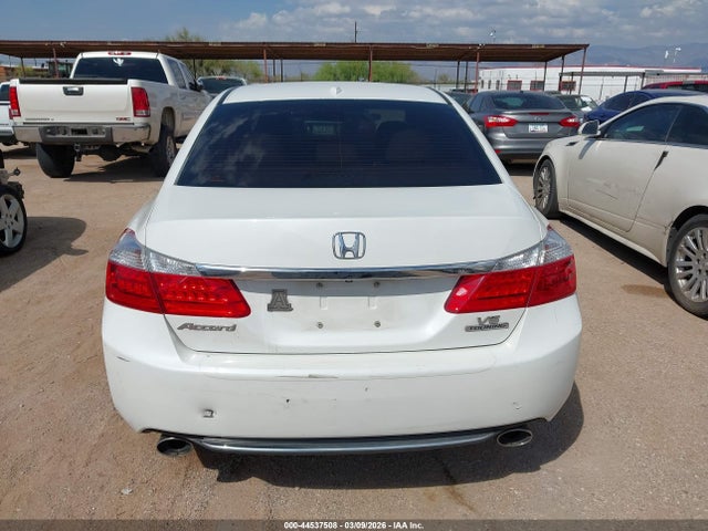 Honda Accord Touring 2014 1HGCR3F94EA039400 Image 16
