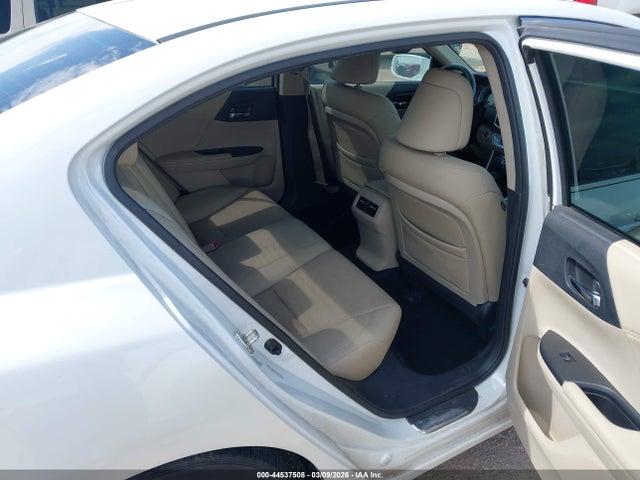 Honda Accord Touring 2014 1HGCR3F94EA039400 Image 8