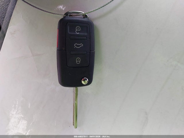 44537511 :رقم المزاد ، 3VWBJ71K29M076762 vin ، 2009 Volkswagen Gli مزاد بيع