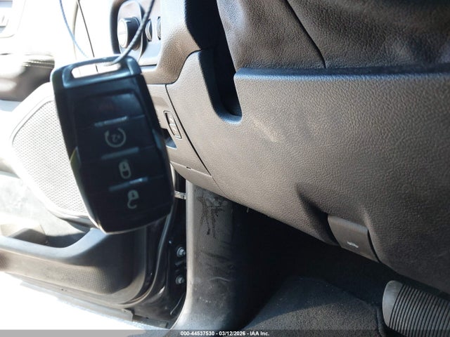 2019 RAM 1500 1C6SRFLT8KN869076 Photo 10