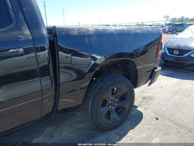 2019 RAM 1500 1C6SRFLT8KN869076 Photo 5