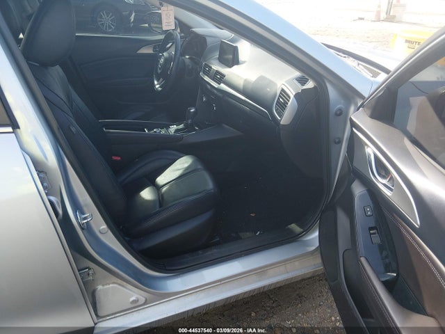2017 MAZDA MAZDA3 3MZBN1L7XHM147392 Photo 4