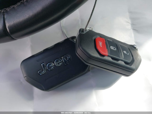 2021 JEEP WRANGLER UNLIMITED 1C4HJXDNXMW836710 Photo 10