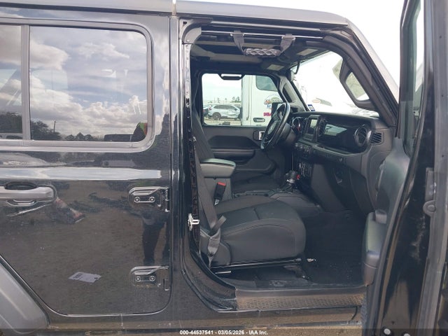 2021 JEEP WRANGLER UNLIMITED 1C4HJXDNXMW836710 Photo 4