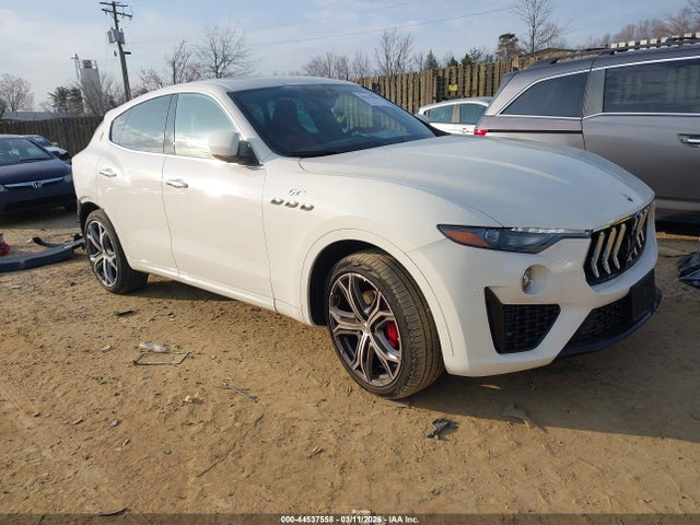 2022 MASERATI LEVANTE ZN661XUA5NX384714