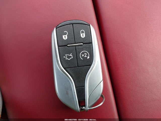 2022 MASERATI LEVANTE ZN661XUA5NX384714 Photo 10