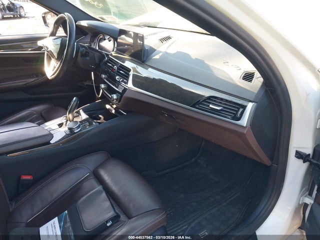 2018 BMW 530I WBAJA7C56JWA73289 Photo 4