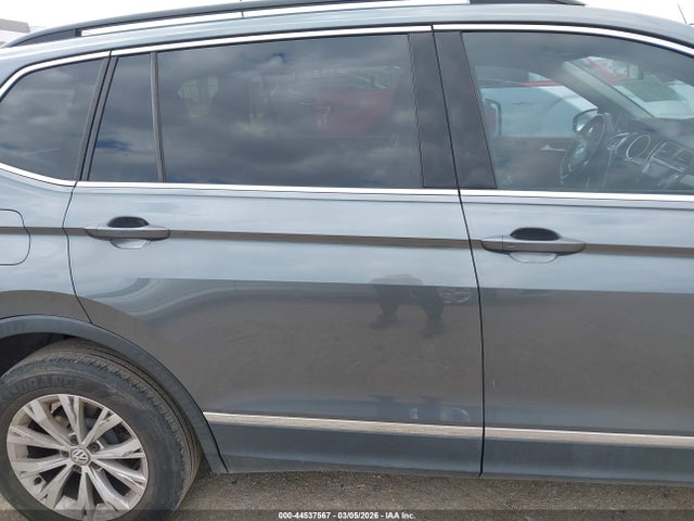 2018 Volkswagen Tiguan 2.0t Se/2.0t Sel მანქანა იყიდება აუქციონზე, vin: 3VV3B7AX2JM056288, აუქციონის ნომერი: 44537567