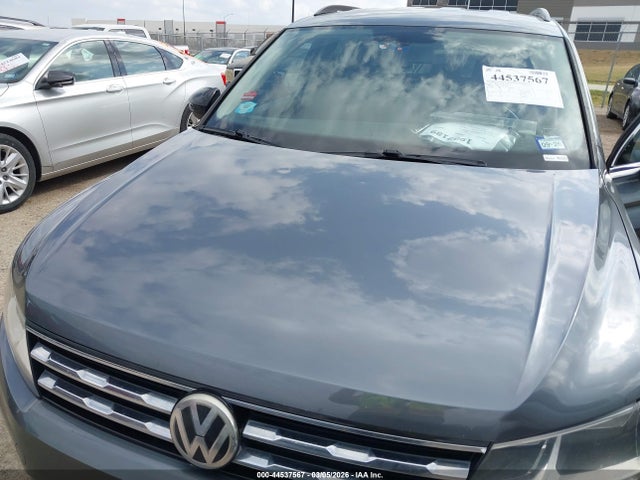 2018 Volkswagen Tiguan 2.0t Se/2.0t Sel მანქანა იყიდება აუქციონზე, vin: 3VV3B7AX2JM056288, აუქციონის ნომერი: 44537567