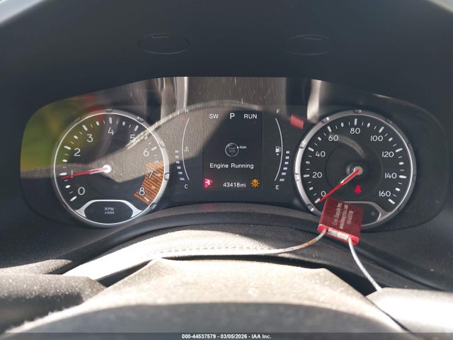 44537579 :رقم المزاد ، ZACNJBBB7LPL98915 vin ، 2020 Jeep Renegade Orange Edition 4x4 مزاد بيع
