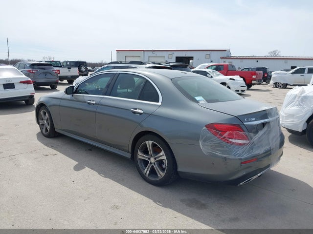 44537582 :رقم المزاد ، WDDZF4KB7HA100541 vin ، 2017 Mercedes-benz E 300 4matic مزاد بيع