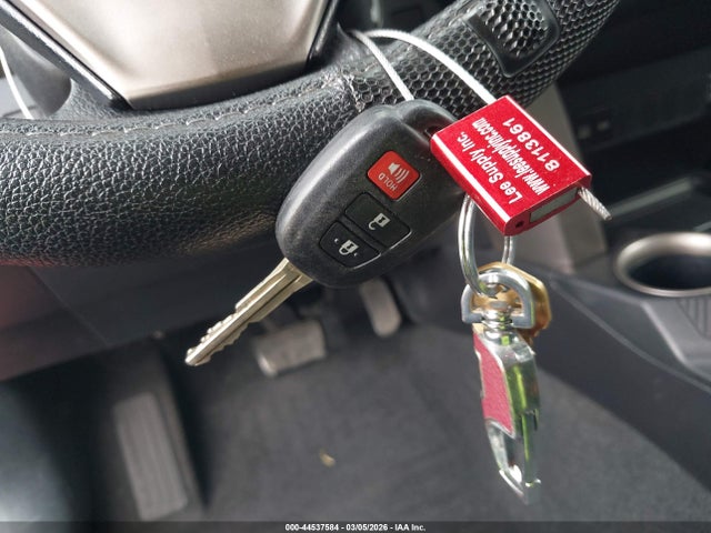 2015 TOYOTA RAV4 JTMZFREV2FD057560 Photo 10