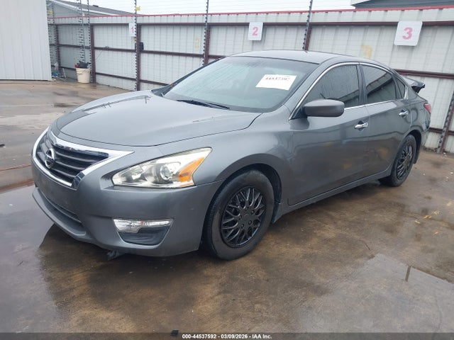 2015 Nissan Altima 2.5 S მანქანა იყიდება აუქციონზე, vin: 1N4AL3AP0FC184345, აუქციონის ნომერი: 44537592