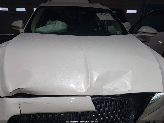 2023 LINCOLN NAUTILUS 2LMPJ8J98PBL00739 Photo 9