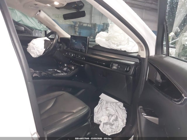 2023 LINCOLN NAUTILUS 2LMPJ8J98PBL00739 Photo 4