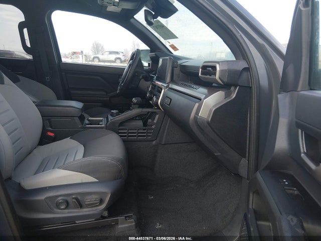 2024 TOYOTA TACOMA 3TMLB5JN8RM044143 Photo 4