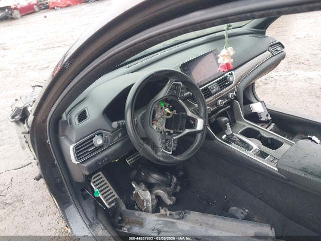 1HGCV1F30LA118295 Honda Accord Sport