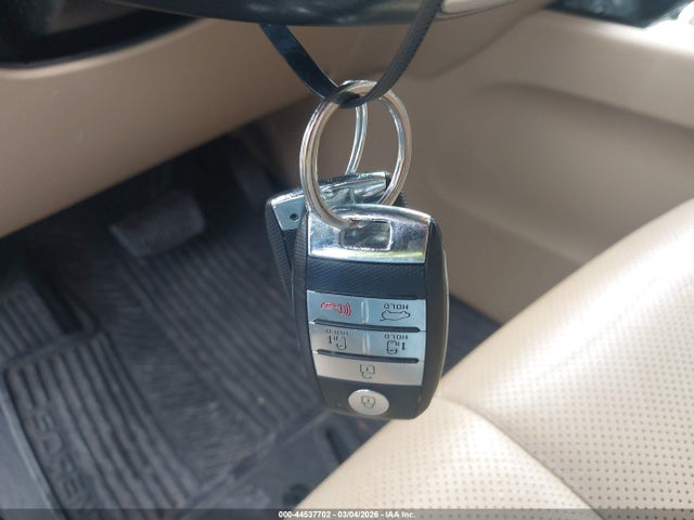 KNDME5C15H6279216 KIA Sedona Sx Luxury
