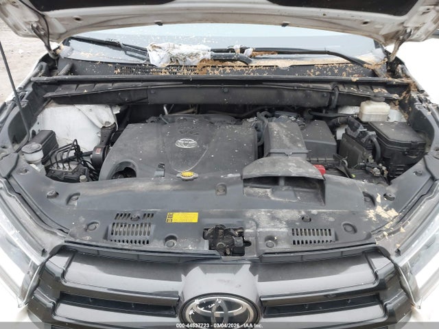 Toyota Highlander Se 2017 5TDKZRFH2HS512478 Image 10