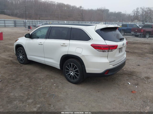 Toyota Highlander Se 2017 5TDKZRFH2HS512478 Image 3