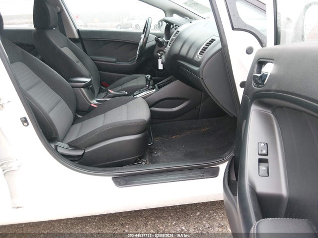 Продажа на аукционе авто 2017 Kia Forte S, vin: 3KPFL4A70HE033572, номер лота: 44537732