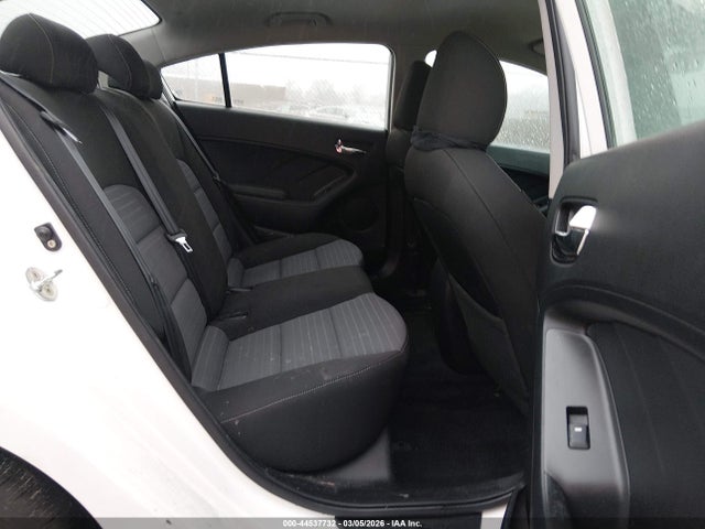 Продажа на аукционе авто 2017 Kia Forte S, vin: 3KPFL4A70HE033572, номер лота: 44537732