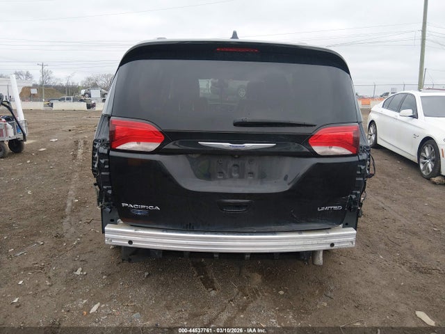 2018 Chrysler Pacifica Limited მანქანა იყიდება აუქციონზე, vin: 2C4RC1GG4JR273795, აუქციონის ნომერი: 44537761