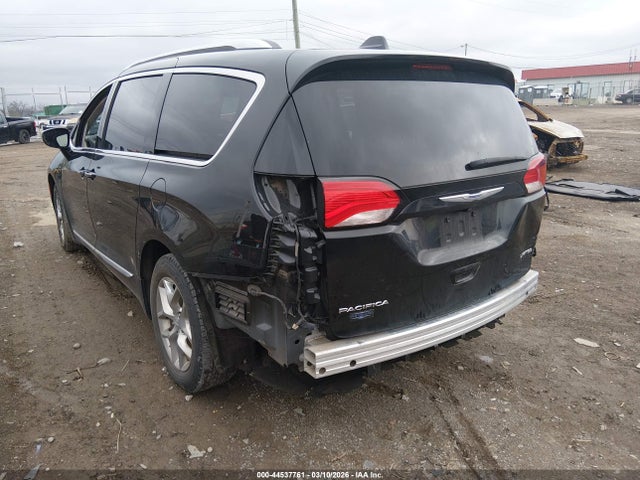 2018 Chrysler Pacifica Limited მანქანა იყიდება აუქციონზე, vin: 2C4RC1GG4JR273795, აუქციონის ნომერი: 44537761