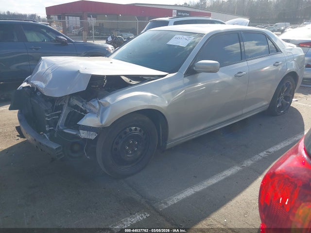 2022 Chrysler 300 S მანქანა იყიდება აუქციონზე, vin: 2C3CCABT4NH131053, აუქციონის ნომერი: 44537762