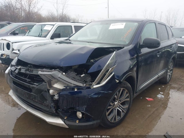 2018 MITSUBISHI OUTLANDER JA4AD2A3XJZ069525 Photo 1