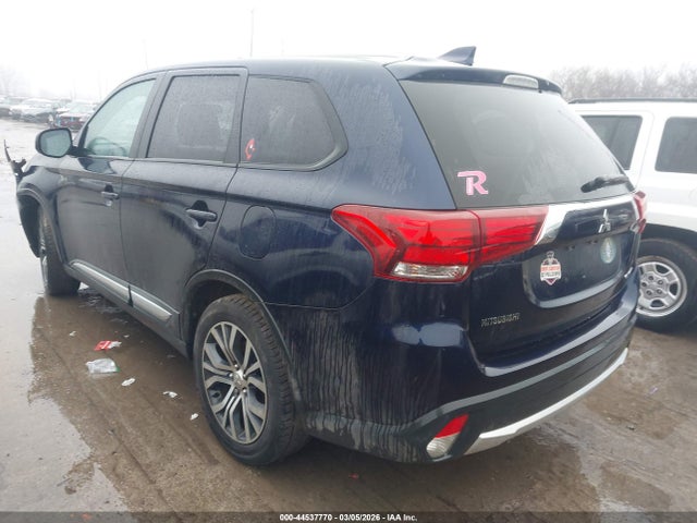 2018 MITSUBISHI OUTLANDER JA4AD2A3XJZ069525 Photo 2