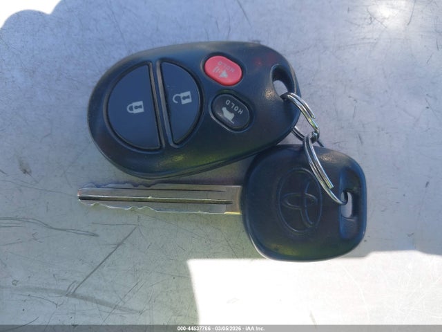 2011 TOYOTA SEQUOIA 5TDDY5G16BS050374 Photo 10