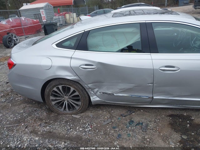 1G4ZP5SS0HU132965 Buick Lacrosse Essence