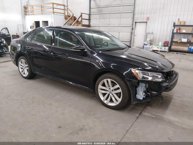 2019 VOLKSWAGEN PASSAT 1VWLA7A30KC003670
