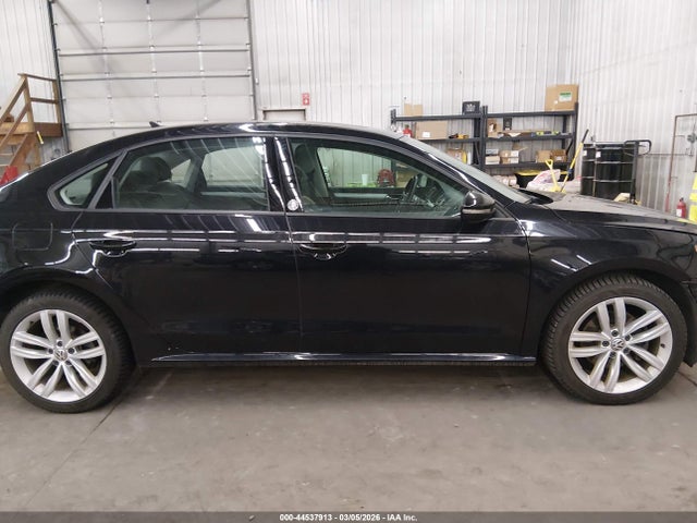44537913 :رقم المزاد ، 1VWLA7A30KC003670 vin ، 2019 Volkswagen Passat 2.0t Wolfsburg Edition مزاد بيع