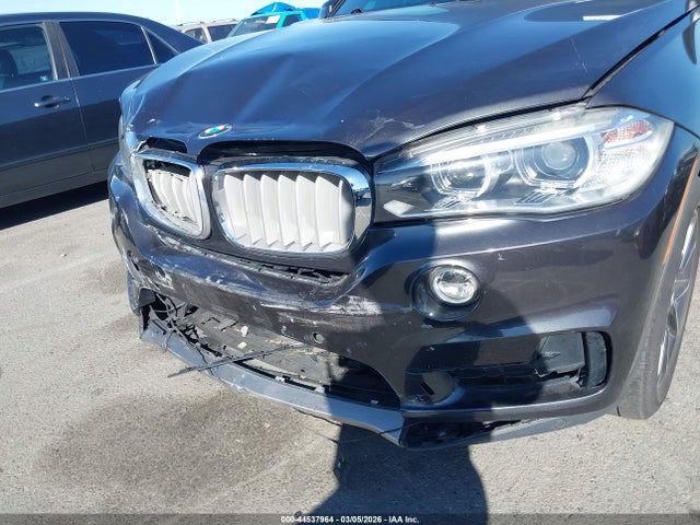 44537964 :رقم المزاد ، 5UXKR2C59J0X10791 vin ، 2018 Bmw X5 Sdrive35i مزاد بيع