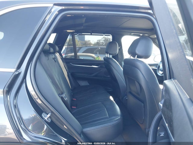44537964 :رقم المزاد ، 5UXKR2C59J0X10791 vin ، 2018 Bmw X5 Sdrive35i مزاد بيع