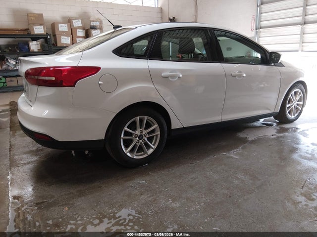 2018 FORD FOCUS 1FADP3F23JL328803 Photo 3