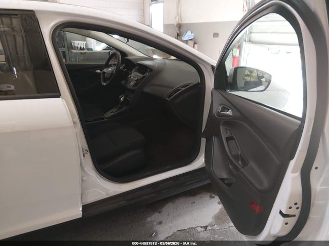 2018 FORD FOCUS 1FADP3F23JL328803 Photo 4