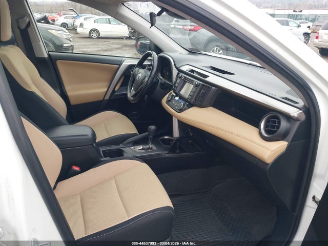 Toyota Rav4 Xle 2018 JTMRFREV1JJ745107 Image 5