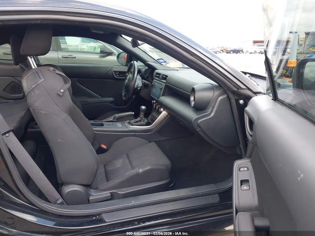 2022 TOYOTA GR86 JF1ZNBC12N8756579 Photo 4