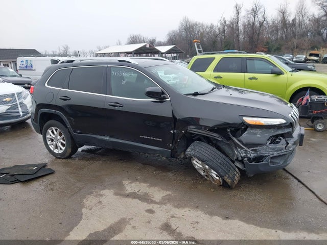 44538053 :رقم المزاد ، 1C4PJMCS7GW114732 vin ، 2016 Jeep Cherokee Latitude مزاد بيع