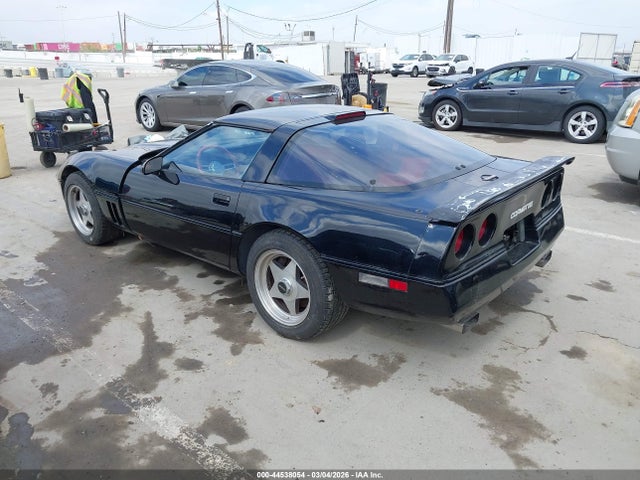 1988 CHEVROLET CORVETTE 1G1YY2186J5101116 Photo 2