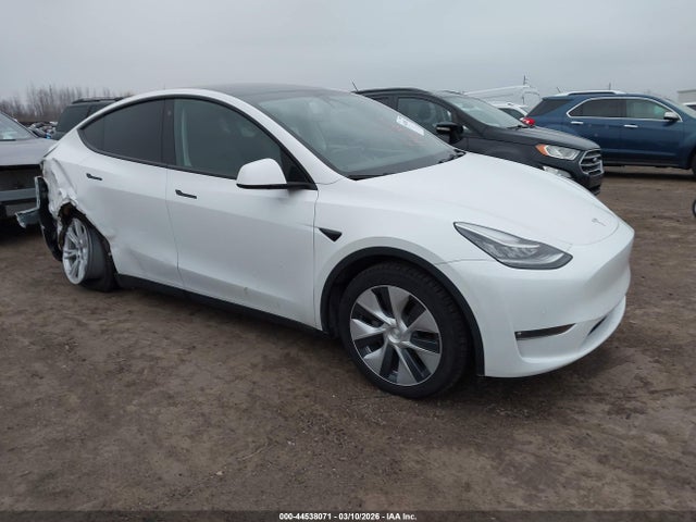 Продажа на аукционе авто 2022 Tesla Model Y Long Range Dual Motor All-wheel Drive, vin: 7SAYGAEE9NF507600, номер лота: 44538071