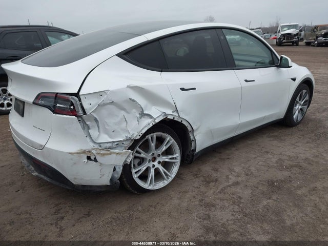 Продажа на аукционе авто 2022 Tesla Model Y Long Range Dual Motor All-wheel Drive, vin: 7SAYGAEE9NF507600, номер лота: 44538071