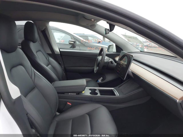 Продажа на аукционе авто 2022 Tesla Model Y Long Range Dual Motor All-wheel Drive, vin: 7SAYGAEE9NF507600, номер лота: 44538071