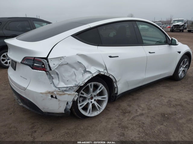 Продажа на аукционе авто 2022 Tesla Model Y Long Range Dual Motor All-wheel Drive, vin: 7SAYGAEE9NF507600, номер лота: 44538071
