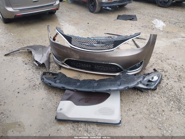 Продаж на аукціоні авто 2018 Chrysler Pacifica Touring Plus, vin: 2C4RC1FG5JR131506, номер лоту: 44538085