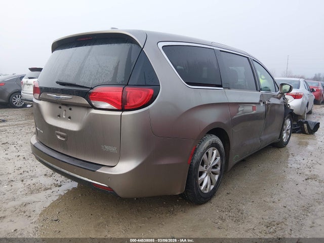 Продаж на аукціоні авто 2018 Chrysler Pacifica Touring Plus, vin: 2C4RC1FG5JR131506, номер лоту: 44538085