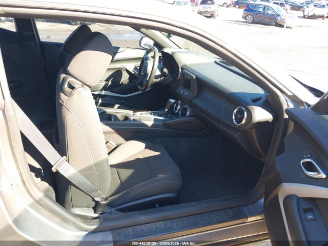 44538125 :رقم المزاد ، 1G1FB1RXXK0121950 vin ، 2019 Chevrolet Camaro 1lt مزاد بيع